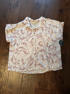 Ladies Brand New with' Short-Sleeve Button-Up Shirt - Linen Blend